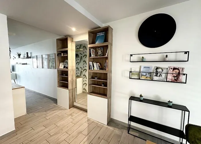 Bel Appart Design 2Ch, Mairie, Pkg, Wifi, Terrasse, Port Marianne